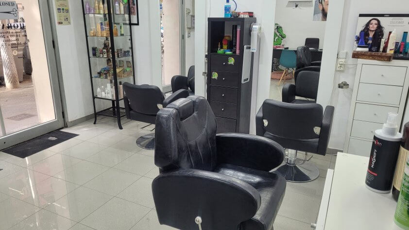 Traspaso Peluquería y Estética en la zona Eixample Esquerra en Barcelona Ref.9409