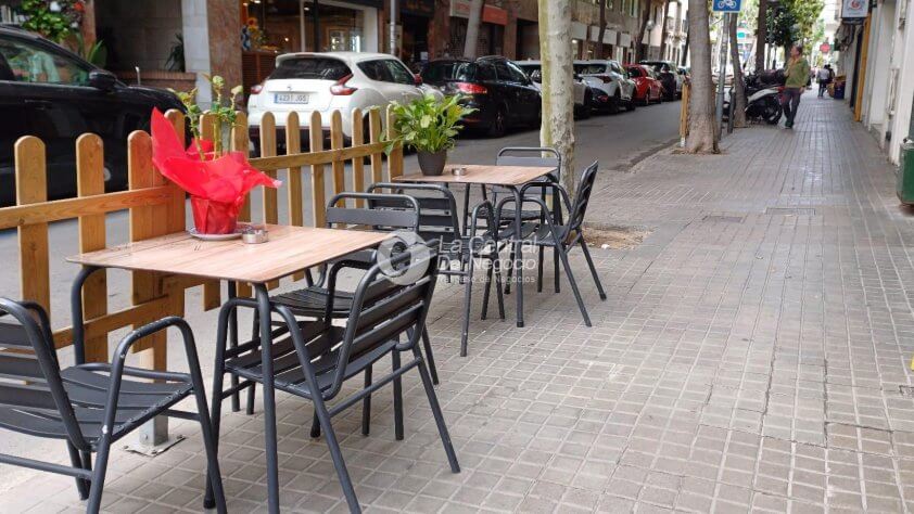 Traspaso Bar con salida de humos en Badalona Ref.9443FP