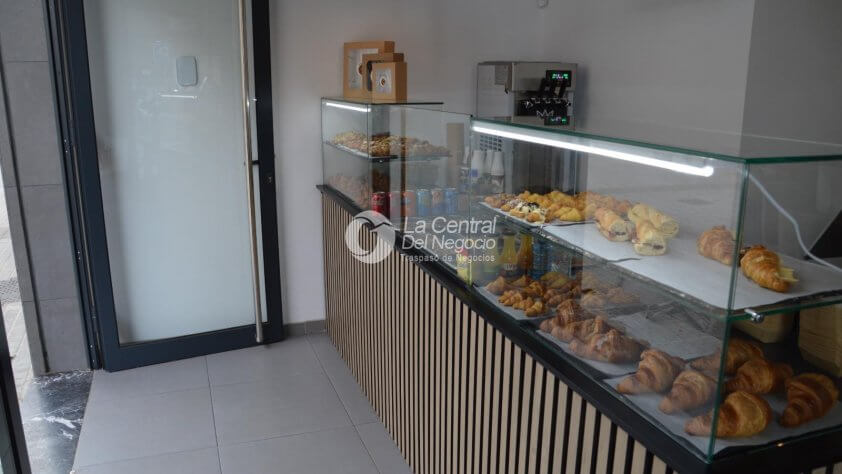 Traspaso Cafetería en Hospitalet de Llobregat REF.9441FP