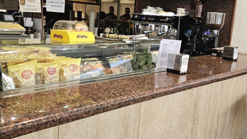 Traspaso Bar – Restaurante zona Les Corts en Barcelona Ref.9492