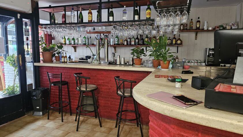 Traspaso Bar-Restaurante en Sant Andreu en Barcelona Ref.9487FP