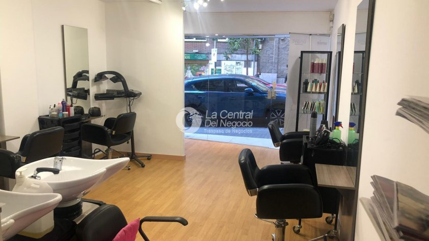 Traspaso Peluquería zona Gracia en Barcelona Ref.9489FP