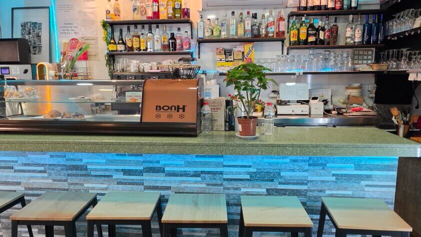 Traspaso Bar – Cafetería zona les Corts en Barcelona Ref.9521FP